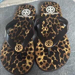 Tory Burch Black and Leopard Flip Flops M